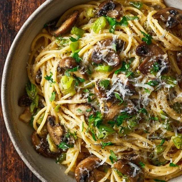 Caramelized Leek and Mushroom Gruyere Pasta